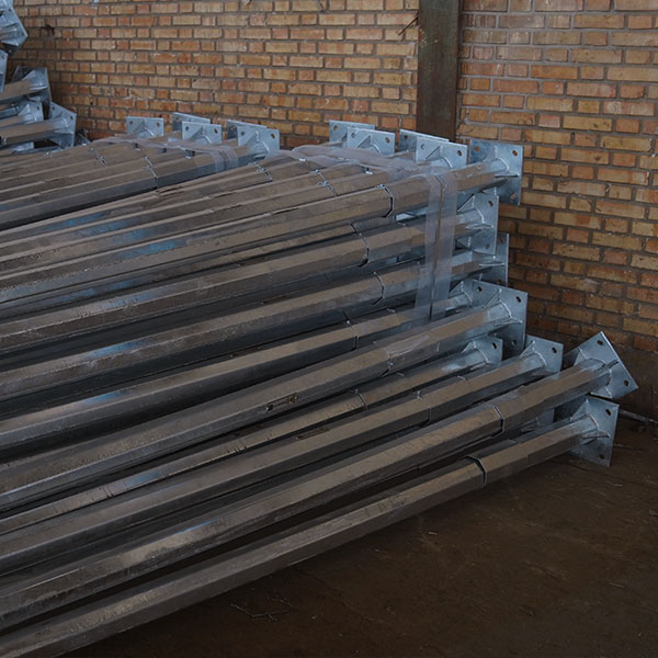 Industrial lamp base Construction by Mehrasamsanat