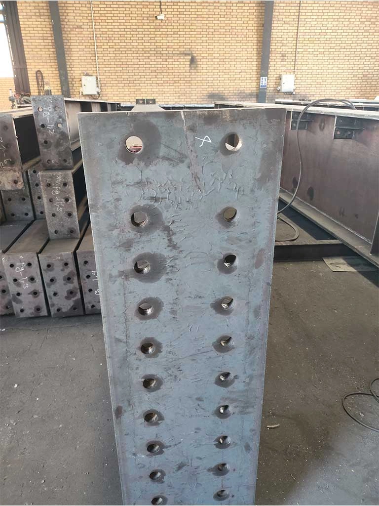 طراحی و ساخت سازه فلزی سوله صنعتی در کارخانه مهرسام صنعت